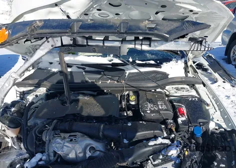 2017 Mercedes-Benz Gla 250 4Matic z USA, uszkodzony, nr VIN WDCTG4GB1HJ312321